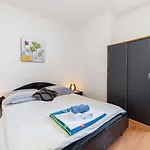 Apartments More 布里斯特