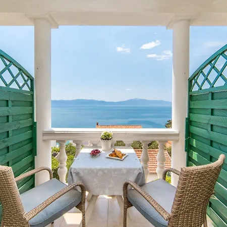 Apartments Sime Brist