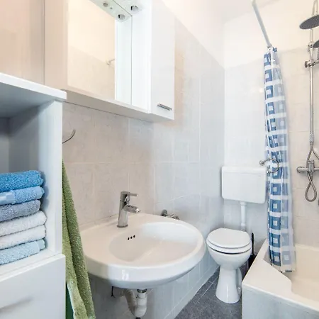 Apartments Sime Lejlighed Brist