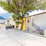 Apartments More Brist