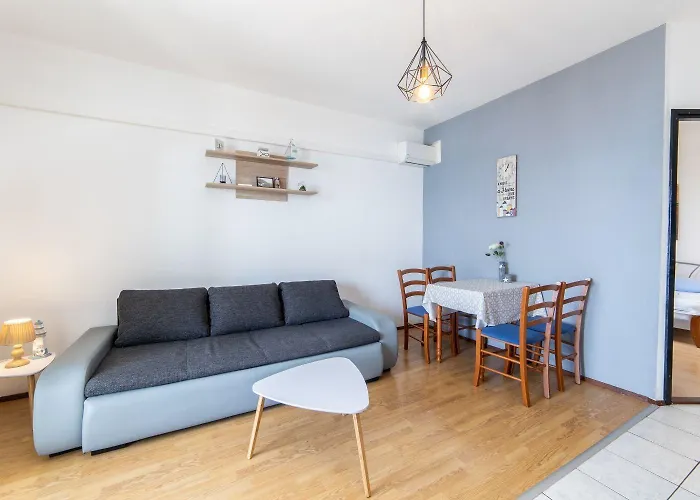 Apartament Apartments More *