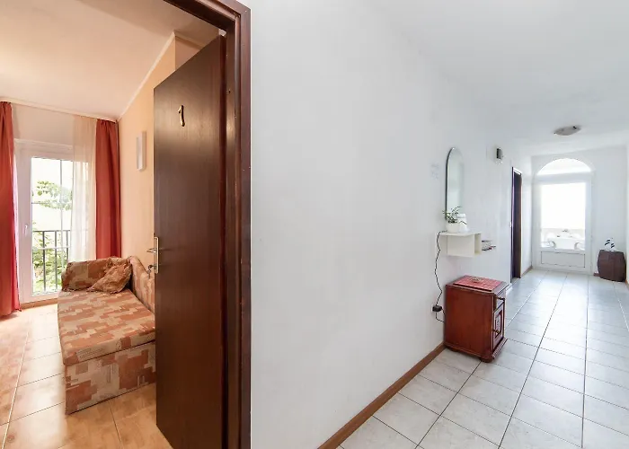 Apartamento Apartments More Brist