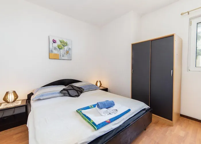 Apartments More Brist